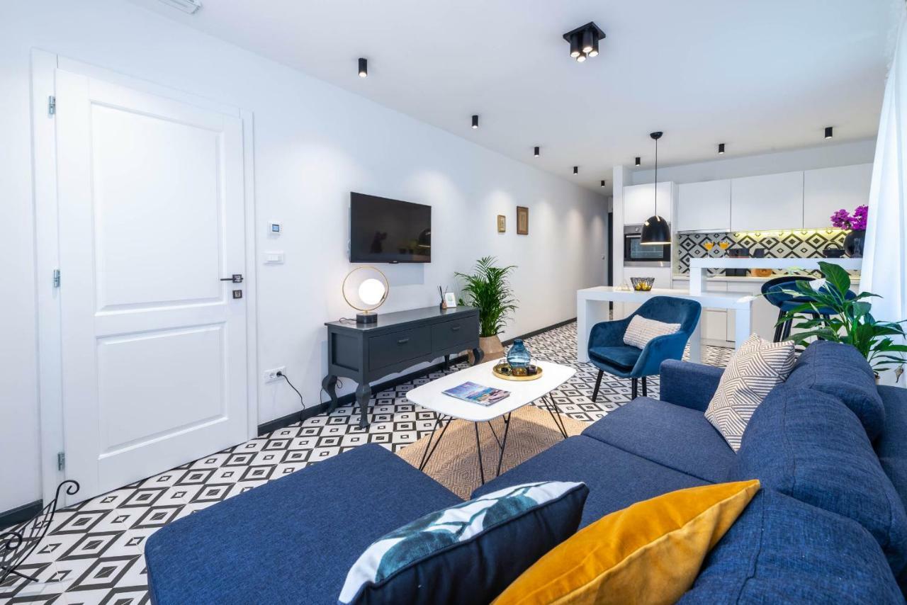 קאבטאט Sun And Stone Apartment מראה חיצוני תמונה