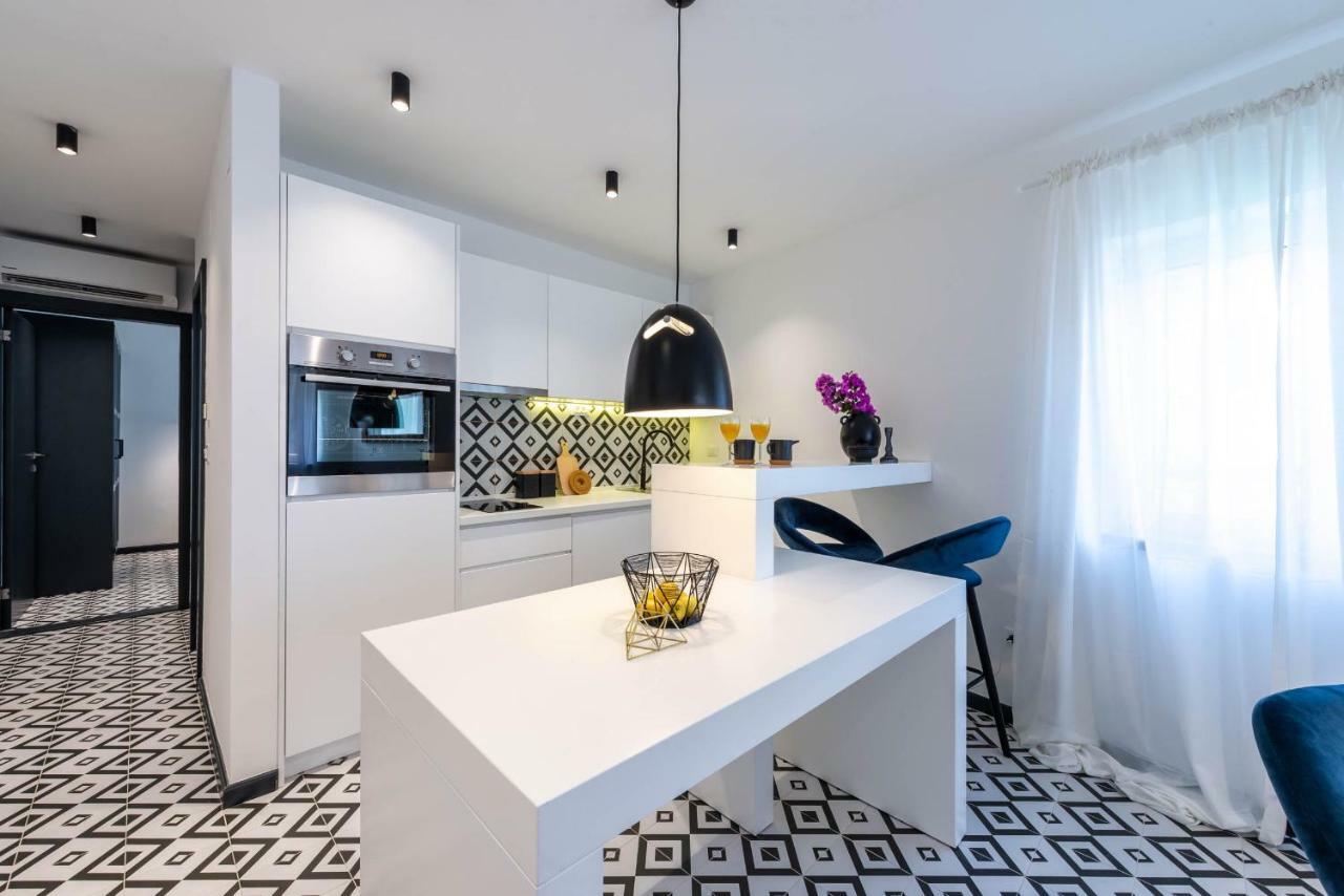 קאבטאט Sun And Stone Apartment מראה חיצוני תמונה