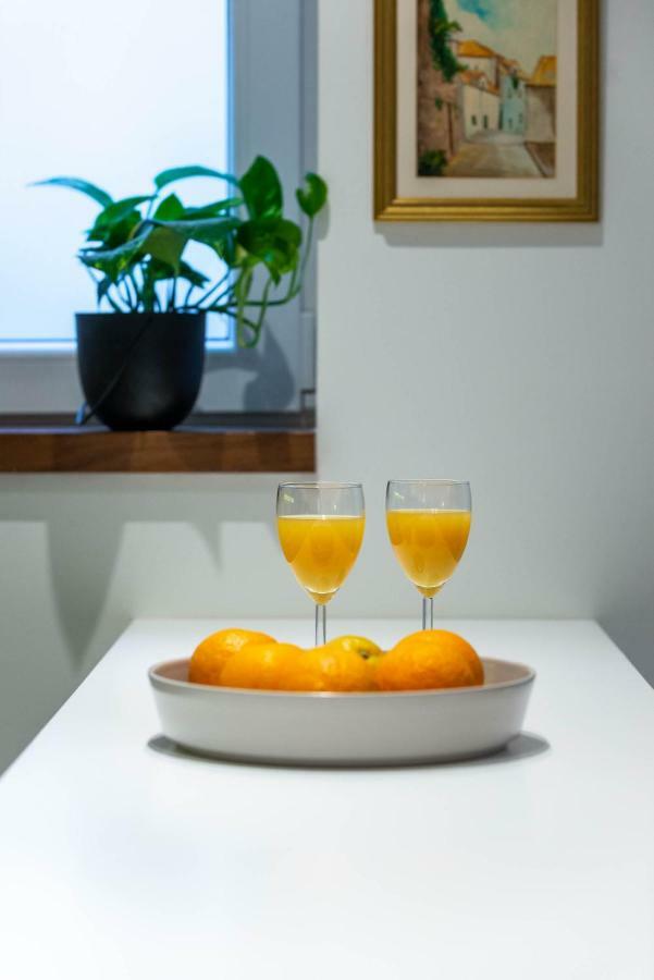 קאבטאט Sun And Stone Apartment מראה חיצוני תמונה
