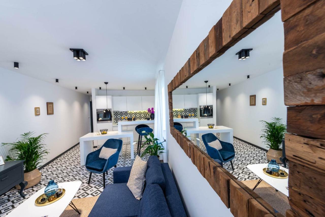 קאבטאט Sun And Stone Apartment מראה חיצוני תמונה