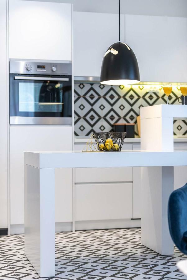 קאבטאט Sun And Stone Apartment מראה חיצוני תמונה