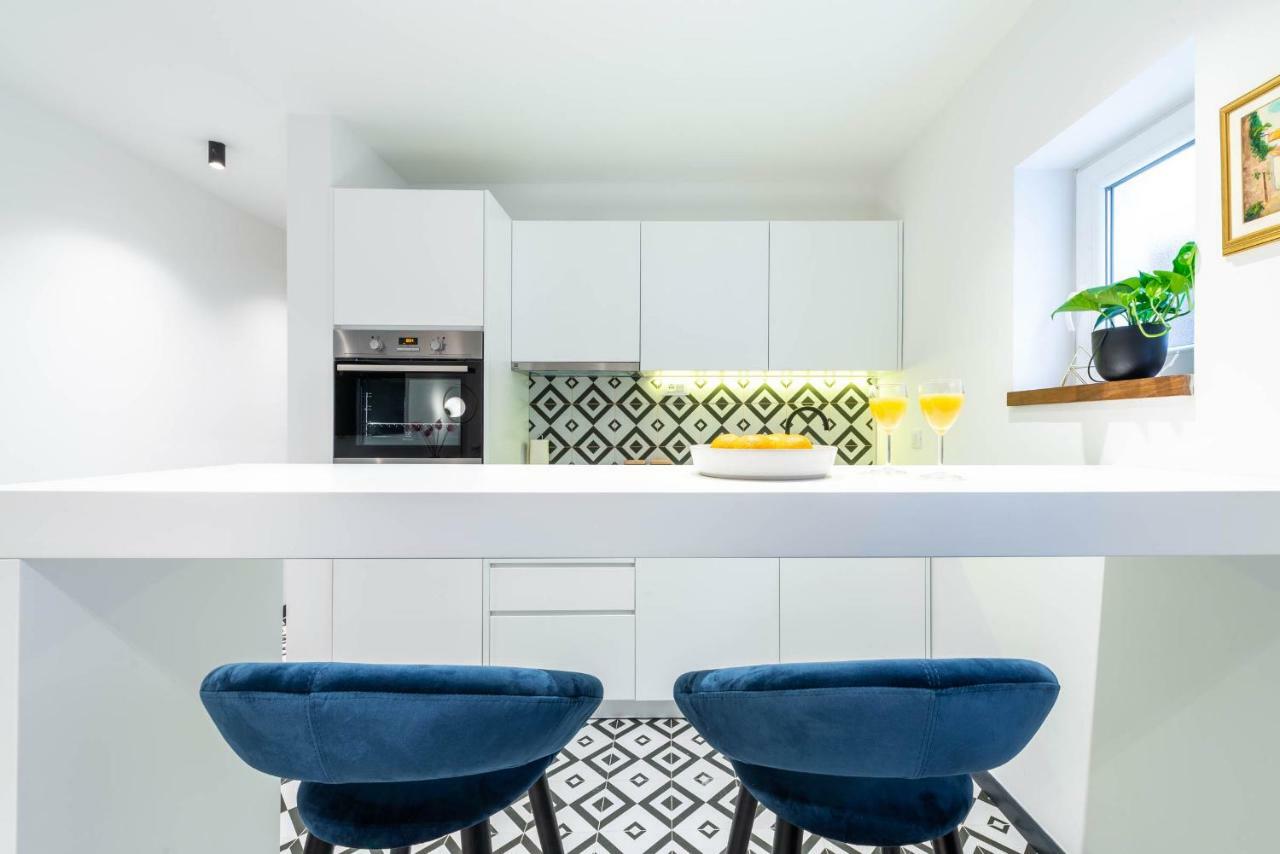 קאבטאט Sun And Stone Apartment מראה חיצוני תמונה
