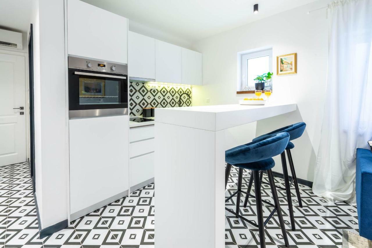קאבטאט Sun And Stone Apartment מראה חיצוני תמונה