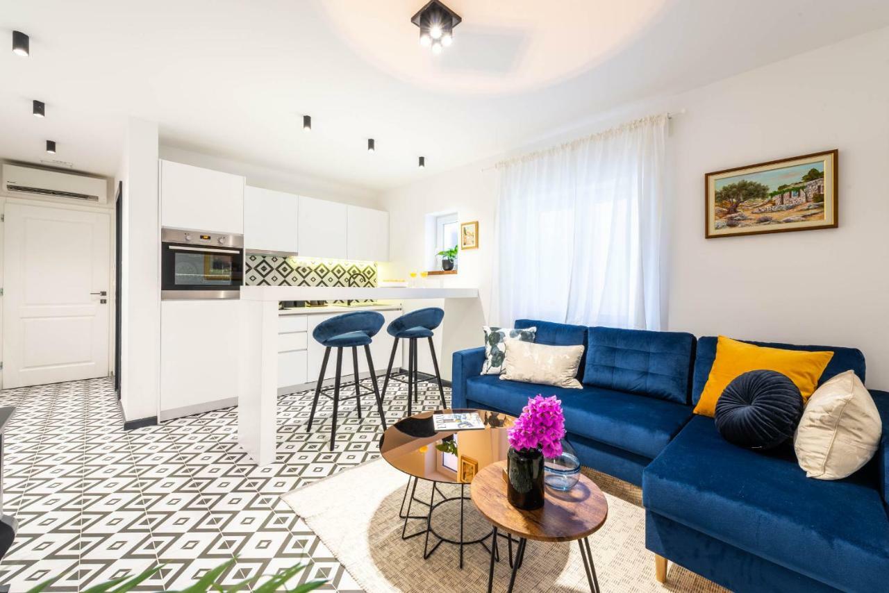 קאבטאט Sun And Stone Apartment מראה חיצוני תמונה